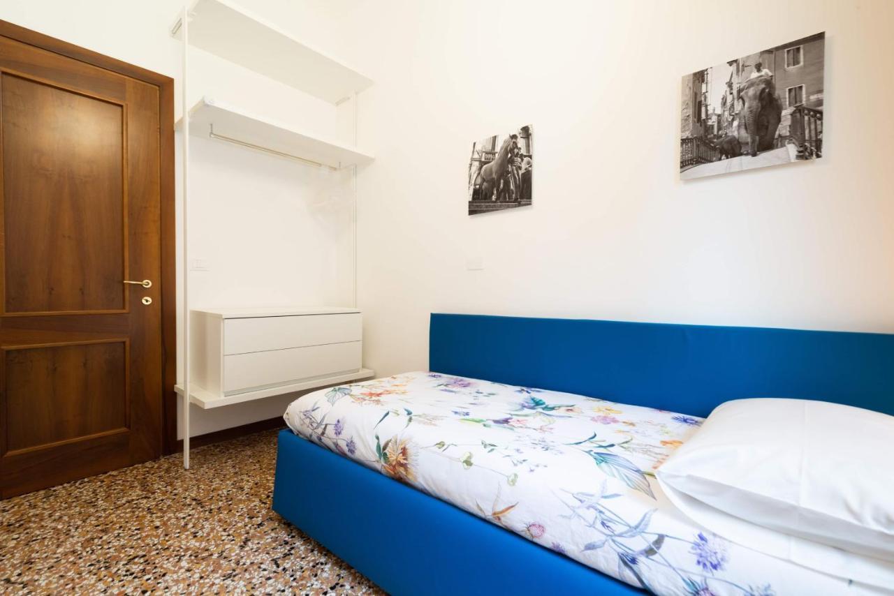 Just Urban Stays - Castello 5067 Boutique Apartment Венеция Экстерьер фото